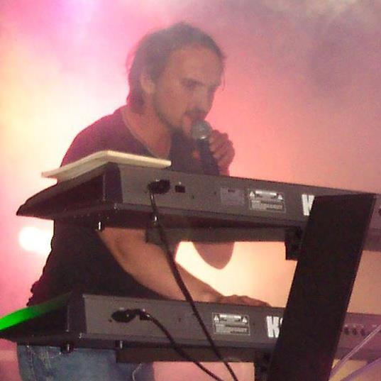 DJ Roxy